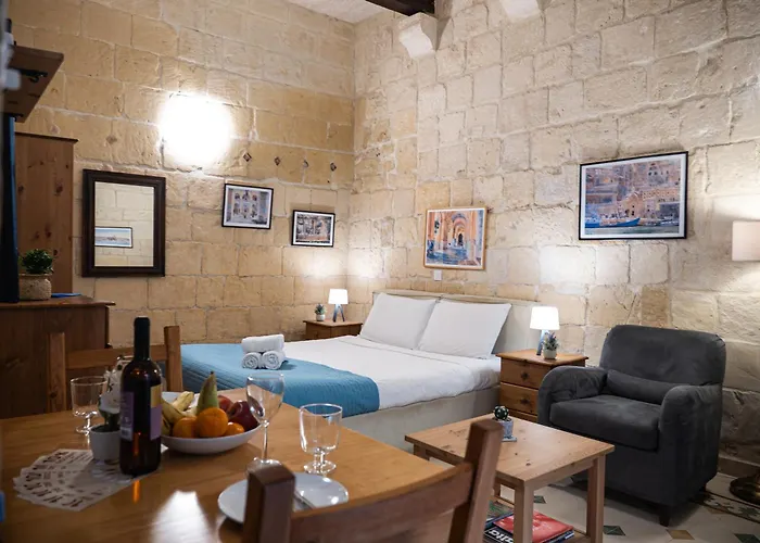 Casa San Carlo * La Valletta