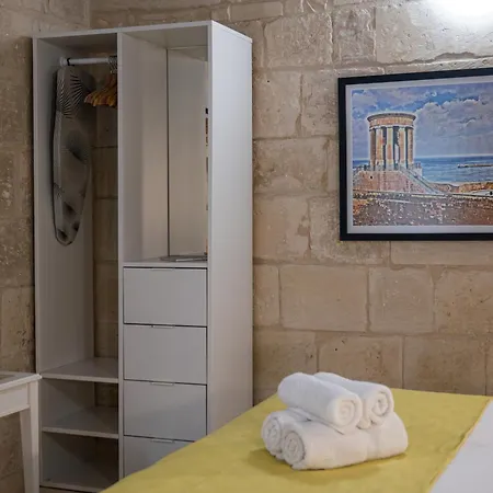 Casa San Carlo Apartamento La Valeta