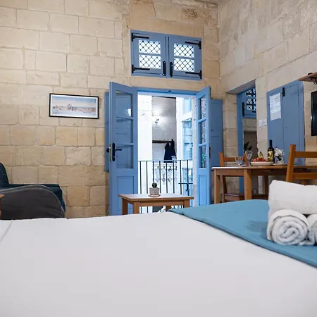 Casa San Carlo Valletta