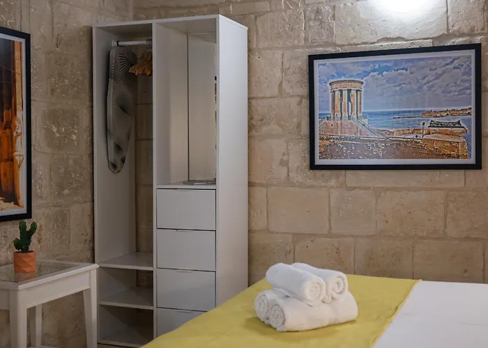 Casa San Carlo Apartment Valletta