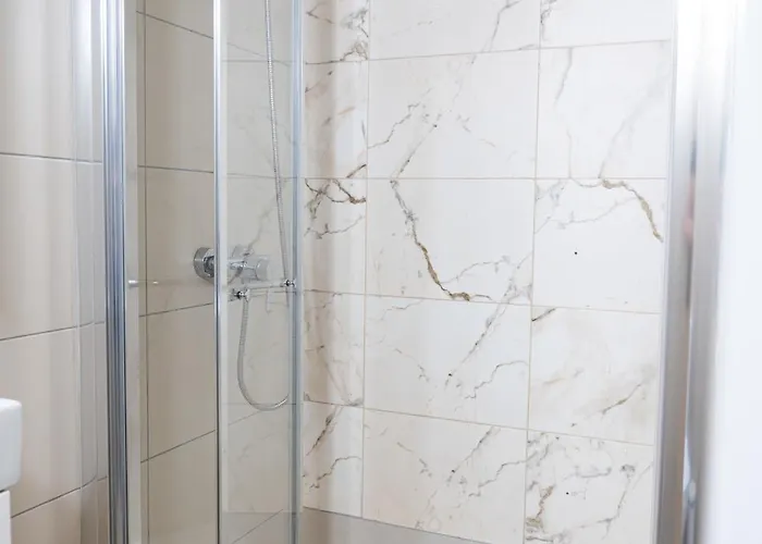 Casa San Carlo Βαλέτα