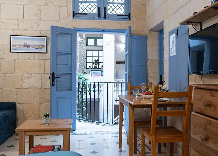Apartment Casa San Carlo Valletta